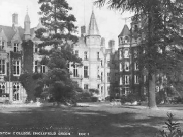 Cooper's Hill House in 1950 (black and white)